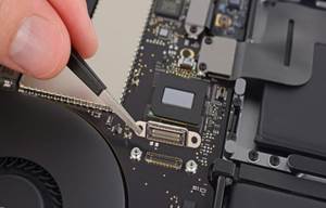 macbook anakart değişimi